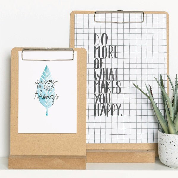 Klemmbretthalter Natur – Praktische Halterung für deine Kunstwerke - Pilzessin.at - zauberhafte Kinderdinge