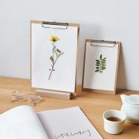 Klemmbretthalter Natur – Praktische Halterung für deine Kunstwerke - Pilzessin.at - zauberhafte Kinderdinge