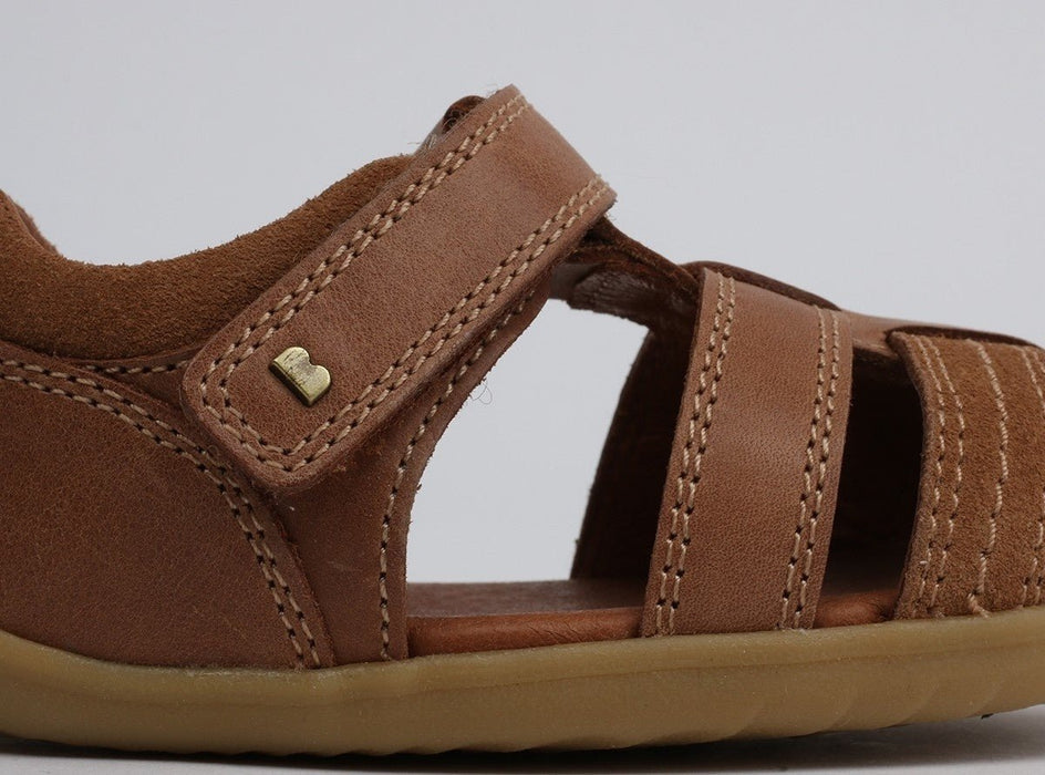 Roam Closed Sandal in Caramel von Bobux - Pilzessin.at - zauberhafte Kinderdinge