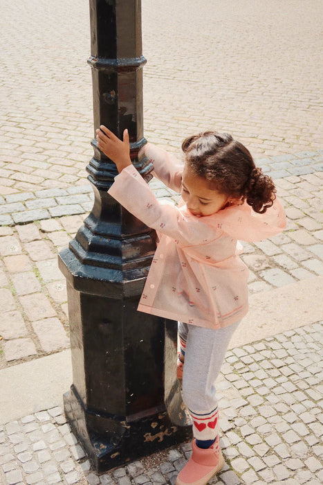 ♡ Brume Regenmantel | Cherry | Kirsche von Konges Slojd - Pilzessin.at - zauberhafte Kinderdinge