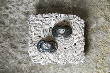 Schnuller Midnight Bells in schwarz mit rosa, gold, blau und weiß Print - Pilzessin.at - zauberhafte Kinderdinge