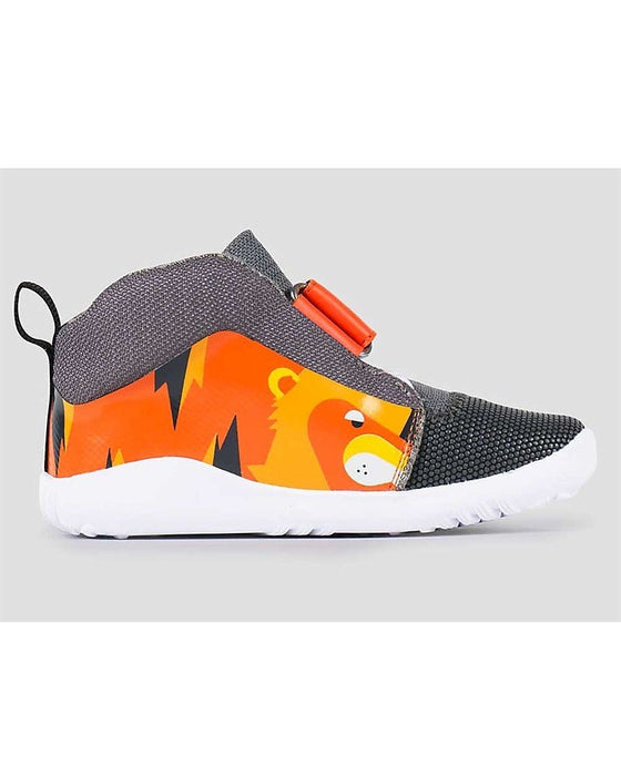 Turnschuh in grau mit orangem Tiger von Bobux - Pilzessin.at - zauberhafte Kinderdinge